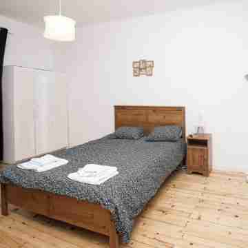 Perfect location in the center, spacious, cozy, quiet, 2 Bedrooms, 2 Bathrooms Rooms