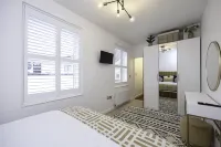 Stunning modern space in Hove & free parking.