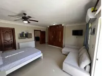 1 BD unit, shared pool, and beautiful surroundings<br>