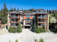 Big White Ski In Ski Out Condo with brand new hot tub!