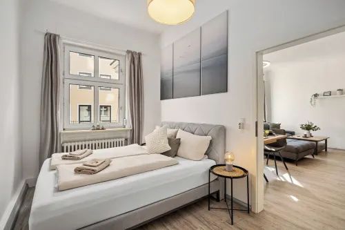 Gigantic old building apartment with WiFi and free parking in the city center