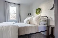 Laundry Room Access, Near Hwy, Convenient Parking Just A Few Feet Away
