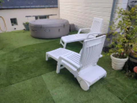 Repos au Bord de L'eau en Famille ou Seul Même Accompagné de vos Animaux