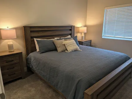 Luxury 2 bedroom 2 bathroom flat in Alliance, Ne Отели в г. Бокс-Бьютт