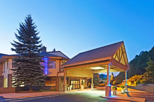Holiday Inn Express Blowing Rock South - 3 tähden