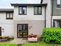 Perfect place for family time with nice shared swimming pool and playground Hotels in Hayle