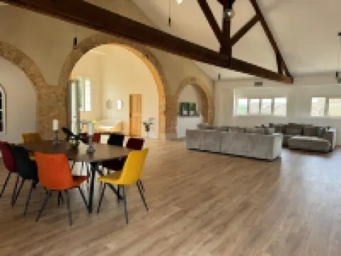 Splendid apartment in Orange town center