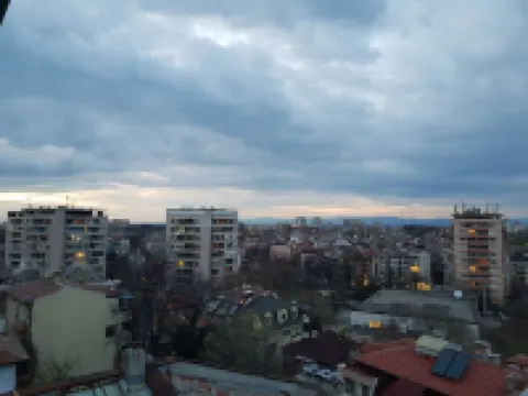 Hill Sky Panorama Center Penthouse Apartment