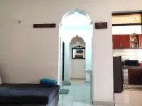 Centrally located 2-bedroom apartment/WiFi & basement parking in vibrant Mombasa