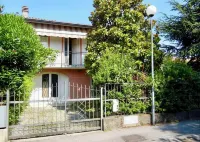 A cozy oasis of relaxation just a few steps from Lake Garda Hotel a San felice del Benaco