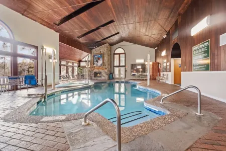 Nordic Village Condo Sleeps 4! Отели рядом с достопримечательностью «Yogi Bear's Jellystone Park Camp-Resort: Glen Ellis, NH»