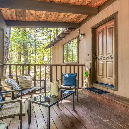COUNTRY LAKE RETREAT. New on the market!  Special rate. Book now.