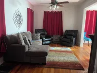 Centrally located spacious house in Valentine, 4 bedrooms, 5 beds, sleeps 8 Hotels in Cherry County