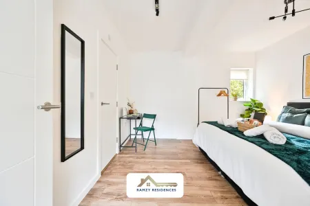 20% Off - the Green Suite - Family & Business Stays Отели рядом с достопримечательностью «Нешнел Траст - Эмметтс Гарден»