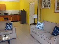 Charming 1-bedroom apartment with AC and WiFi in gorgeous Philipsburg Hotels in Philipsburg