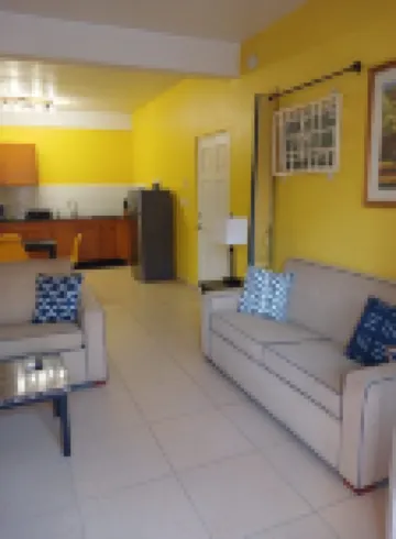 Charming 1-bedroom apartment with AC and WiFi in gorgeous Philipsburg