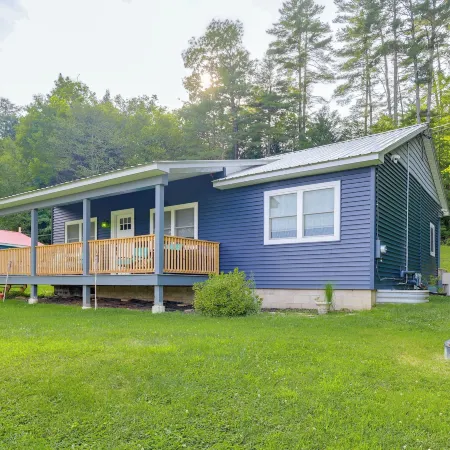 Waterfront Haven Bi-Level Lakefront Deck/Game Cntr