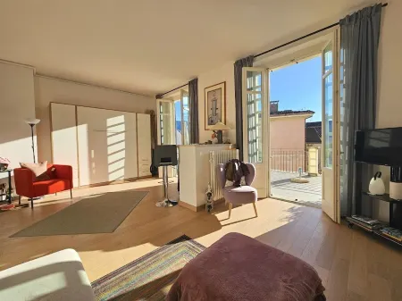 Vacation apartment / studio on Lake Maggiore with two terraces Отели в г. Гиффа