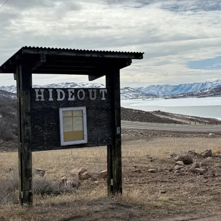 Modern Lake-View Escape in Hideout Near Park City Utah
