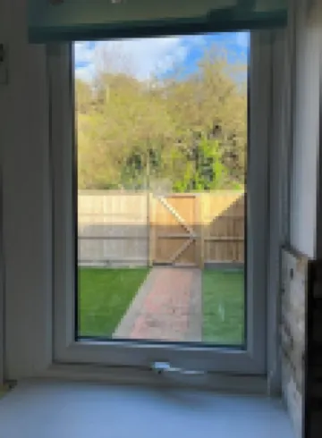 Annie's Hideaway - Coastal Holiday let. Hosts up to 4 guests. 2 bedrooms.