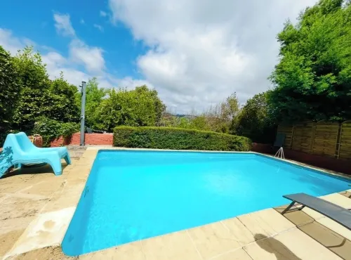 CALIFORNIAN VILLA 5 MINUTES FROM THE PALAIS DES FESTIVALS