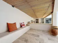 Village house in Provence with swimming pool and private terrace Hotels in Eyragues