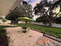 Beautiful oversized 2-bedroom house in Riverview near many points of interest.