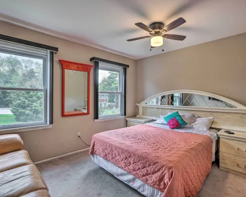 53 Mi to Metlife! Jersey Home w/ Hot Tub & Pool! Hotels in Jackson