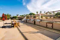 Partial Ocean View and Lanai Dining - Charming Coastal Escape