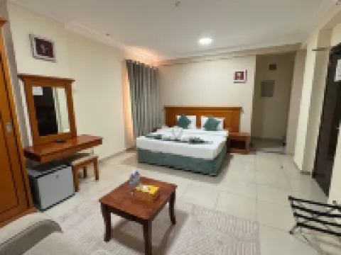 Al Murooj Hotel Apartments