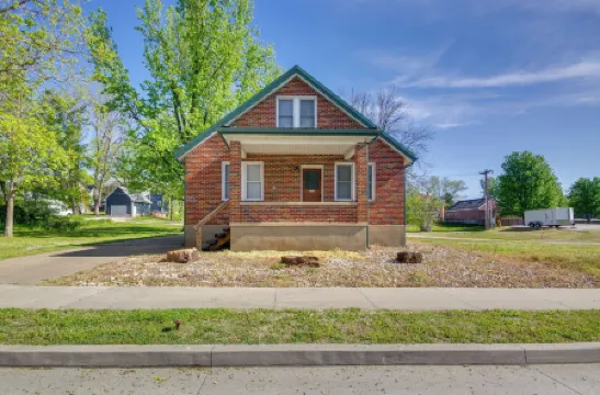 Downtown Hermann Vacation Home Near Wineries!