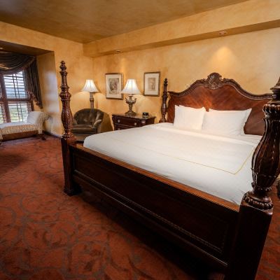 Vice Presidential Suite Chateau on The Lake Resort Spa and Convention Center Promo Code