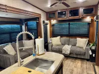 Cozy RV in Breckenridge nestled in the woods of a 50 acre farm