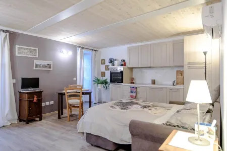 The hamlet of Torno - La Piccola Отели в г. Торно