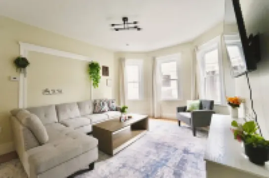 Spacious 4BDR/2BA- Walk to T-Station- Minutes to Boston