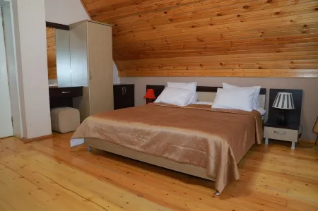 Arena Hotel Gusar Отели в г. Губа