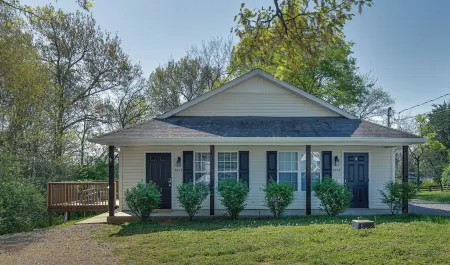 Clean and Private Updated Duplex Apartment