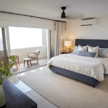 Island View Retreat - Stunning Ocean Views!