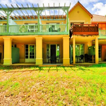 Apartment in Monflanquin by the Lake