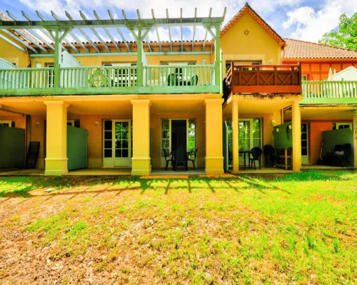 Apartment in Monflanquin by the Lake Hotels in Monflanquin