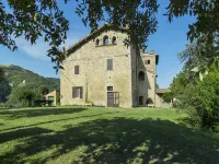 Farmhouse in Modigliana with Scenic Views
