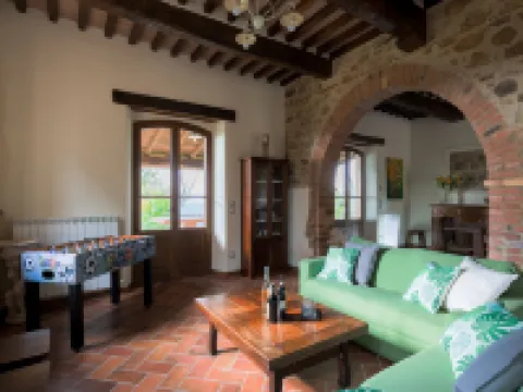 Villa in Umbria with Saltwater Pool Hotels in Umbertide