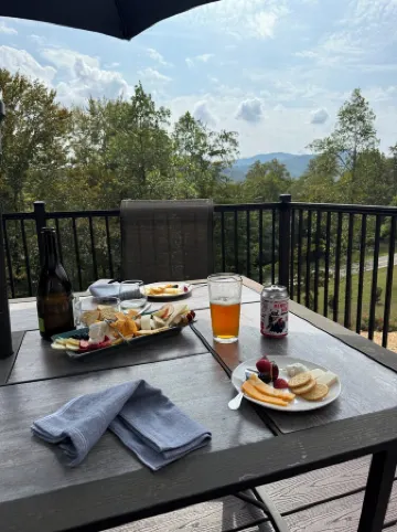 Luxurious 5-bedroom house off Nelson 151 in Nellysford