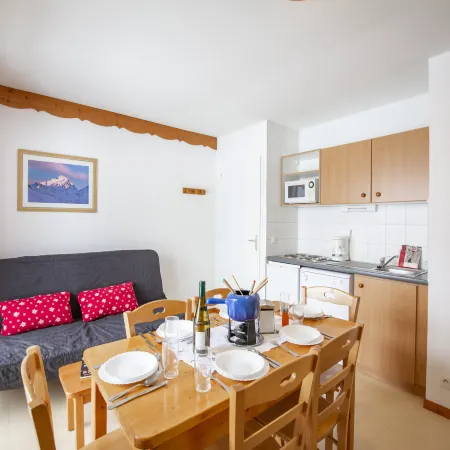 Apartment for 6 people near River
