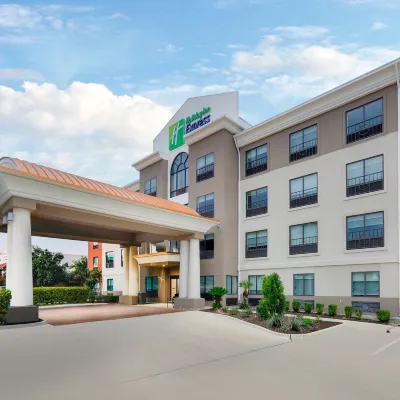 Holiday Inn Express & Suites SAN ANTONIO NW NEAR SEAWORLD by IHG Отели рядом с достопримечательностью «Аквапарк Акватика в Сан-Антонио»