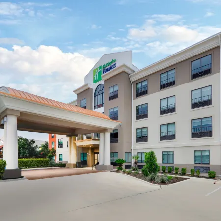 Holiday Inn Express & Suites SAN ANTONIO NW NEAR SEAWORLD by IHG