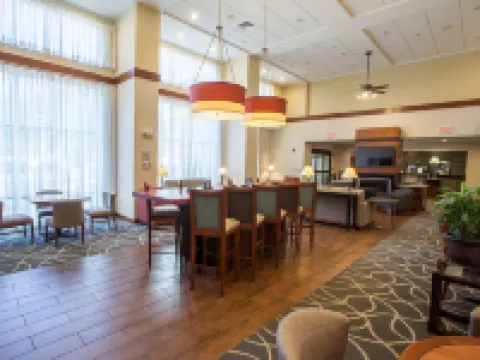 Hampton Inn & Suites Tilton Hotels in Tilton