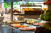 Leonardo Hotel Berlin - breakfast