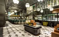 Hilton Norfolk The Main - Quầy bar