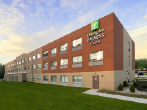 Holiday Inn Express & Suites PORTAGE by IHG Hotels in Portage